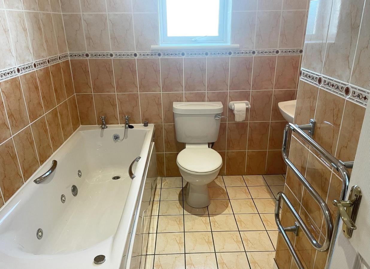 Ballycotton Holiday Apartment No 6 By Trident Holiday Homes 외부 사진
